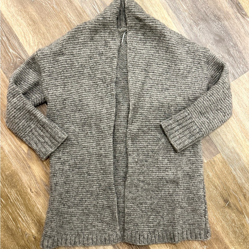 Cozy Gray Women's Wool and alpaca cardigan